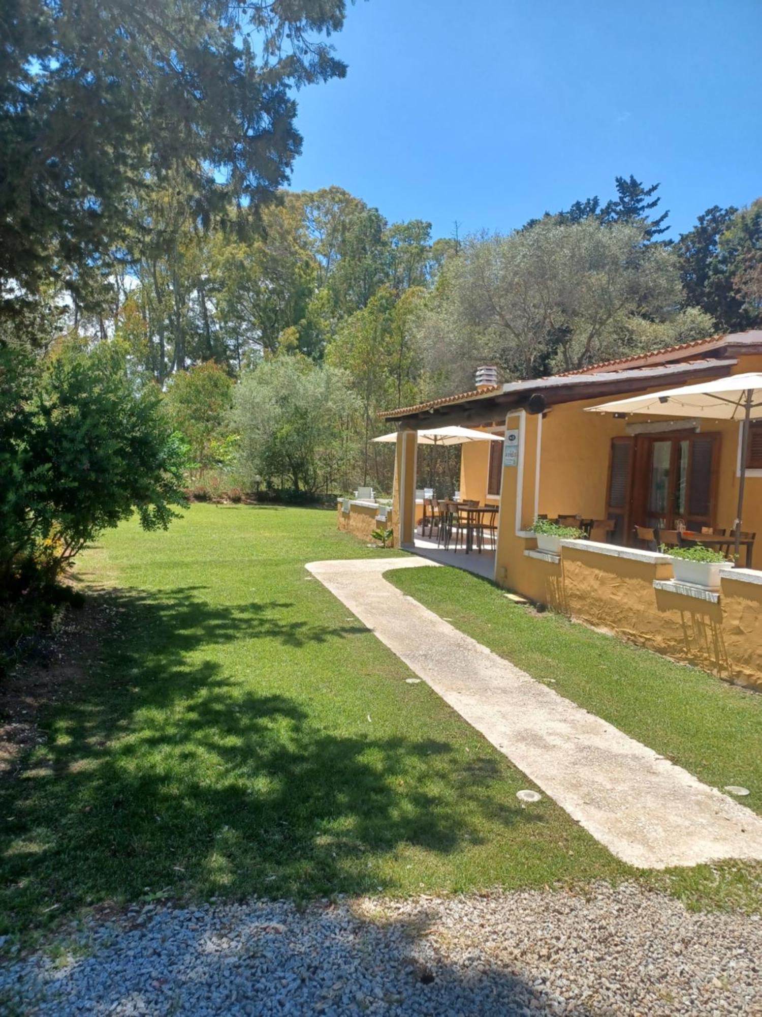 B&B Helios Il Tuo Relax In Sardegna San Teodoro  Luaran gambar